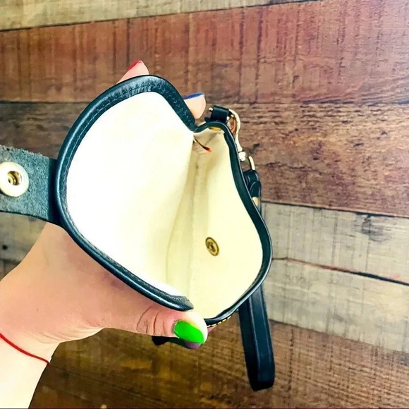 Dooney & Bourke Rare Wonder Duck Wristlet - Picture 8 of 8